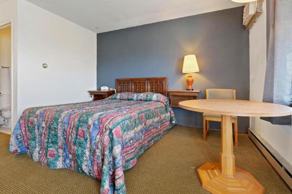 Hotel O Oskaloosa - Hwy 63/92 Luaran gambar